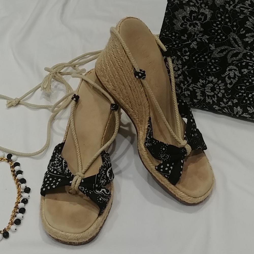 Ralph Lauren sandals esperdales lace up black and white bandana print Size 7.5